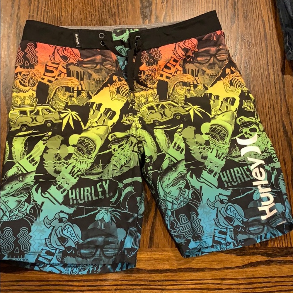 Hurley swim shorts boys size 12 26